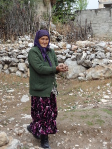 Voyage Kirghizstan - vieille femme