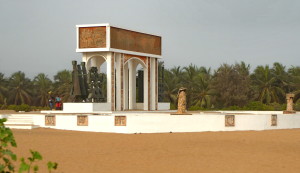 Esclavage - Ouidah (La Porte du Non-Retour depuis l'Océan)